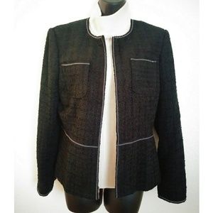 🌵3 for 15🌵blazer with turtleneck blouse